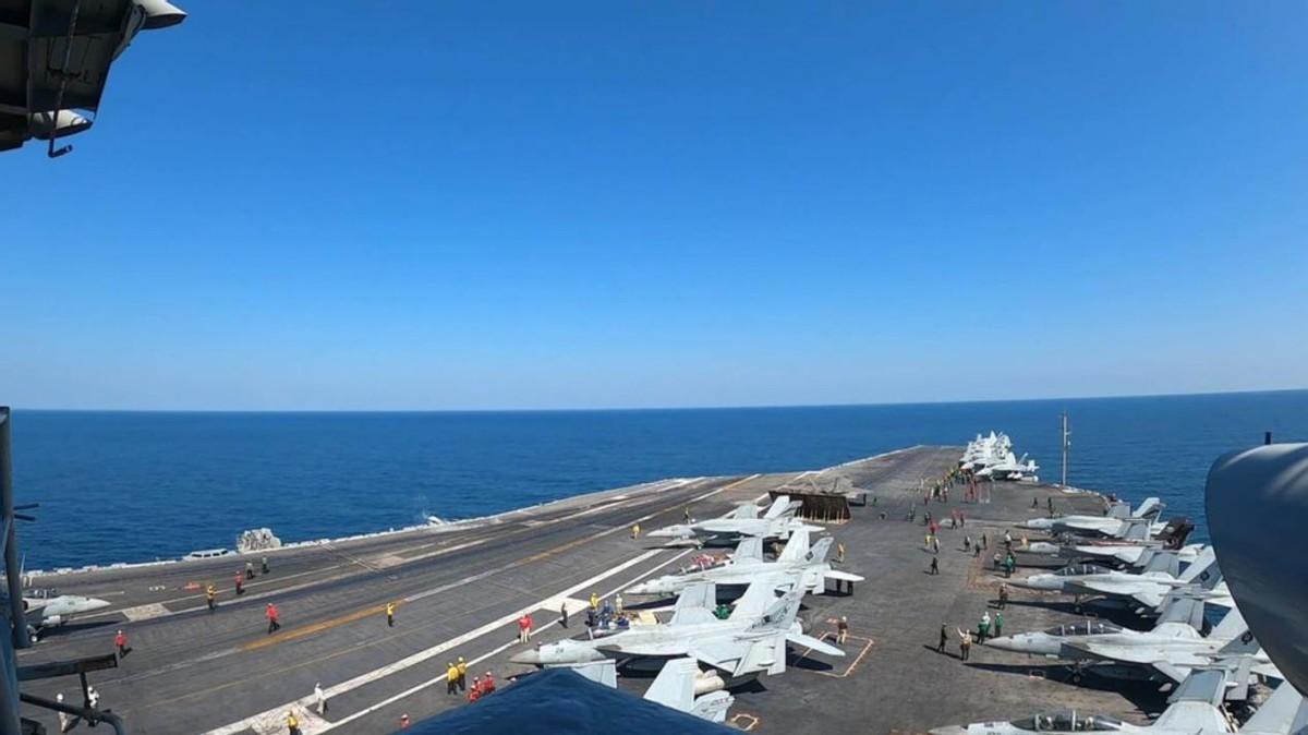 百亿航母被烘干机烧30小时！美军‘福特’号频出奇葩事，战斗力杠杠的？