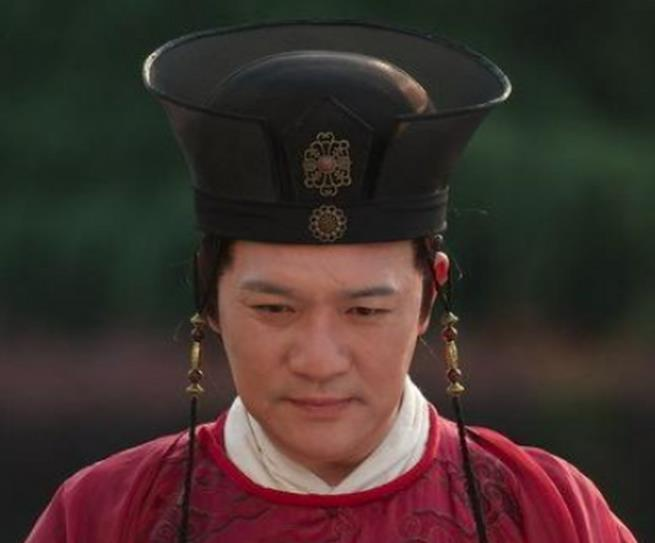 公元835年，宰相李石乘马上朝，路过郭子仪的宅子时，突然一枚冷箭射出，击中了他的
