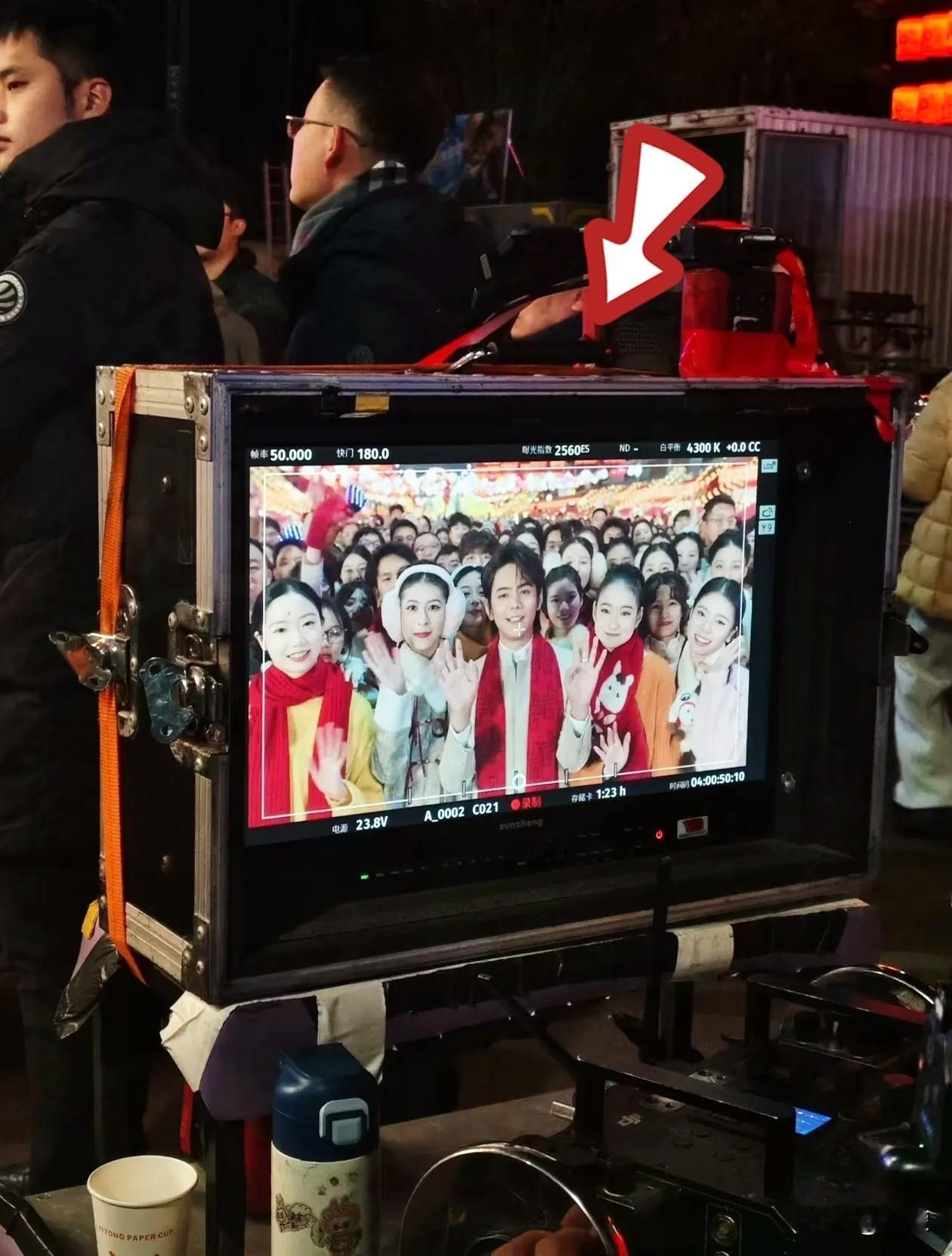 春晚已经说了，2026年最挣钱的行业，不是开店开厂，而是你要把身边的行业都分