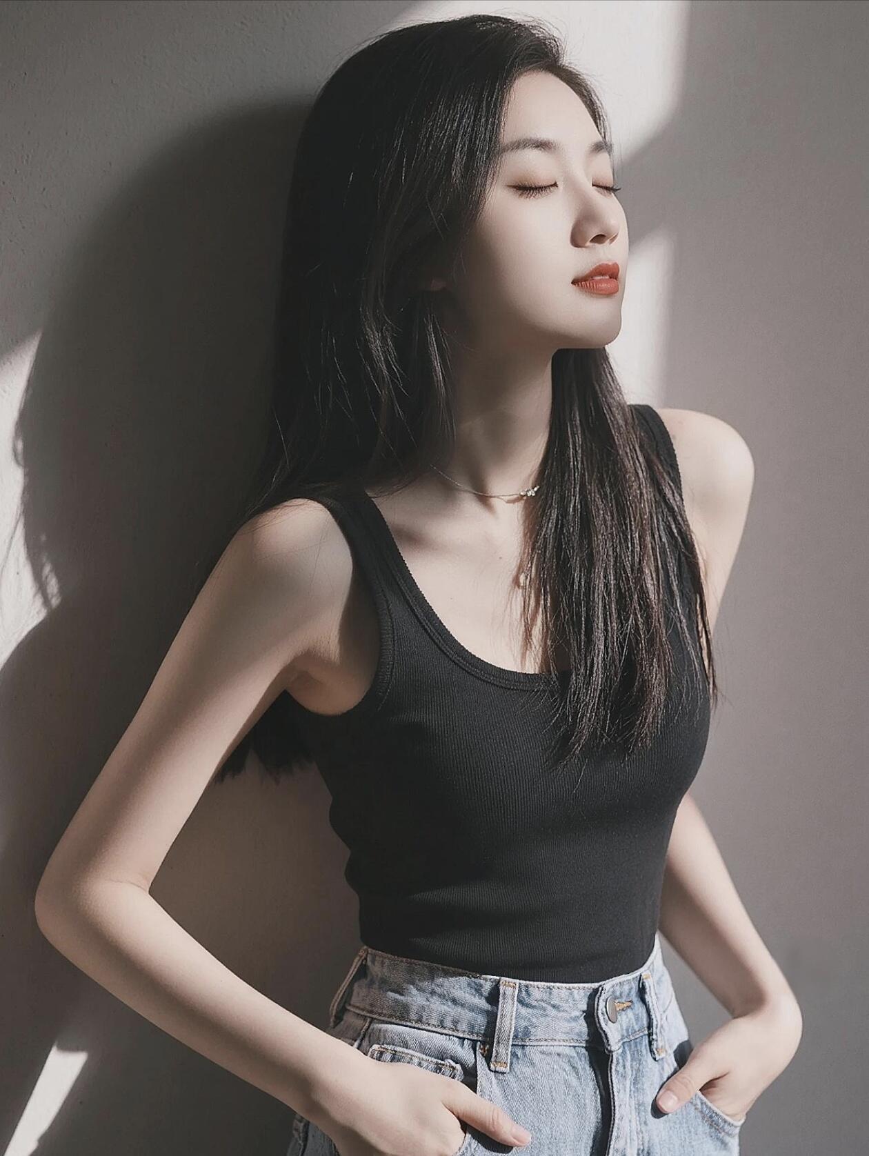 释迦牟尼曾说过:无论遇见谁，他都是你生命中该出现的人，都有原因，都有使命，绝非偶