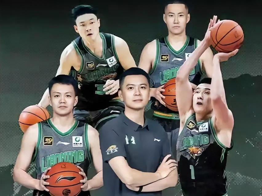 看到辽篮主教练杨鸣最近面对媒体说出辽篮下赛季最终的目标！那就是“力争打进季后赛，