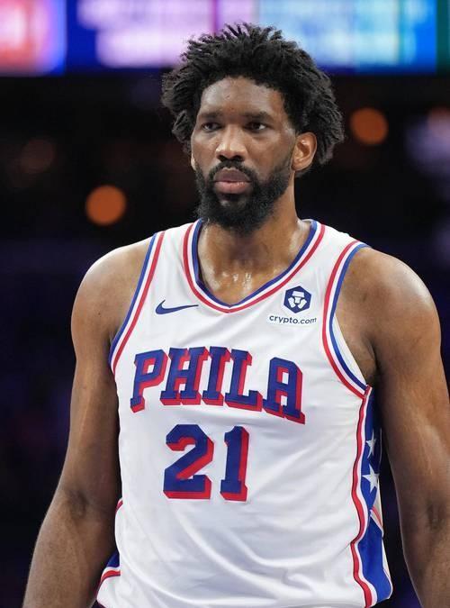 76人核心球员本赛季工资一览！谁被高估了？恩比德5520万美元场均20.
