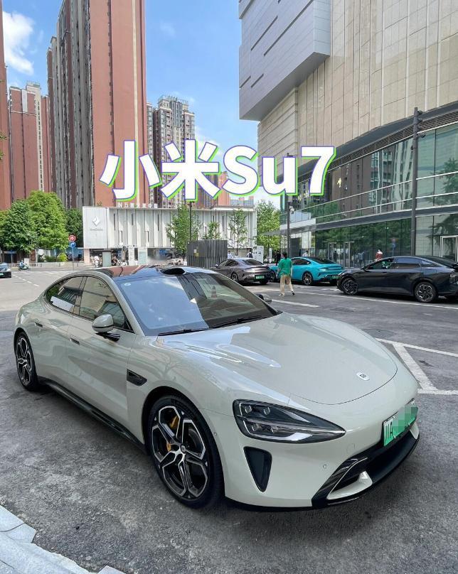 信雷军还是信二手车商？小米SU7二手行情跌落谷底？有专业平台数据显示，小米SU