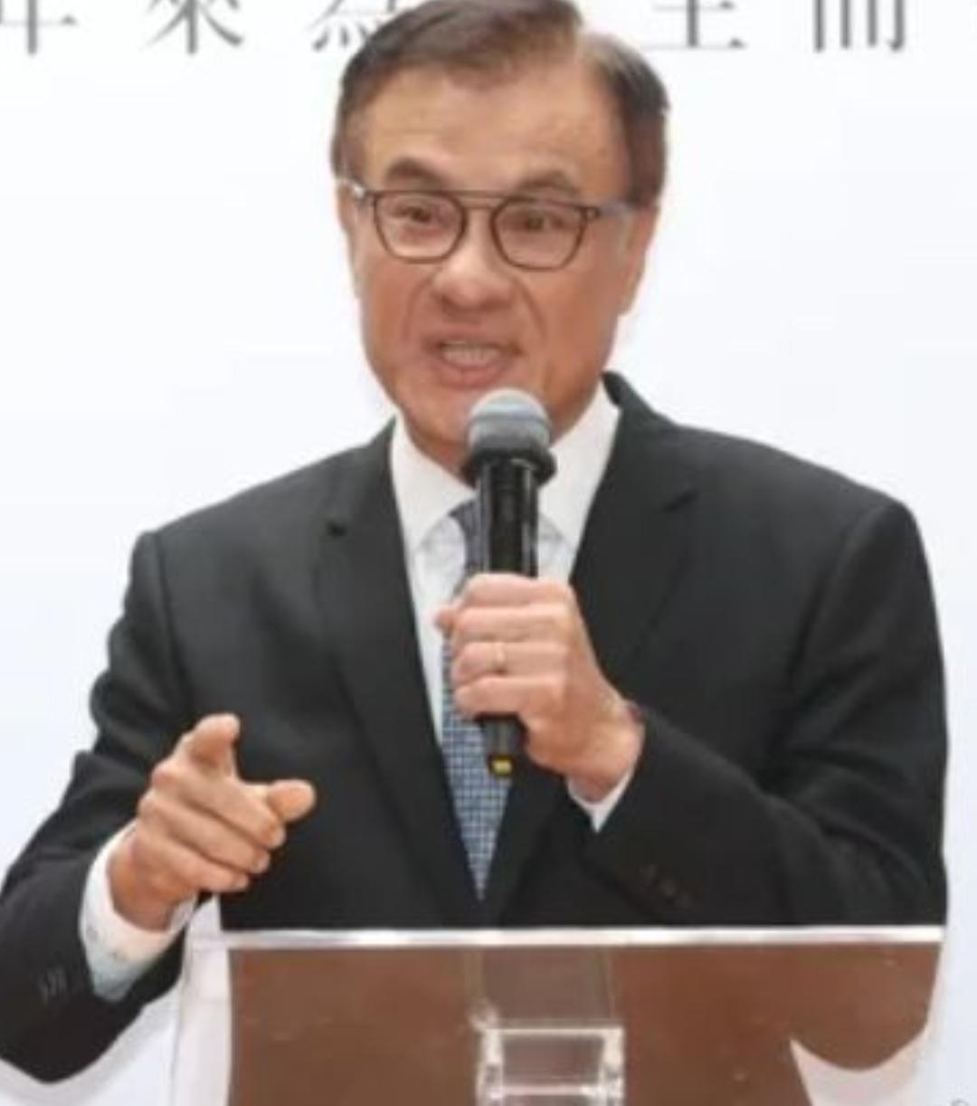 台湾民进党让苏嘉全担任海基会董事长，这在过去是从来没有过的事情，竟然会让一个民进