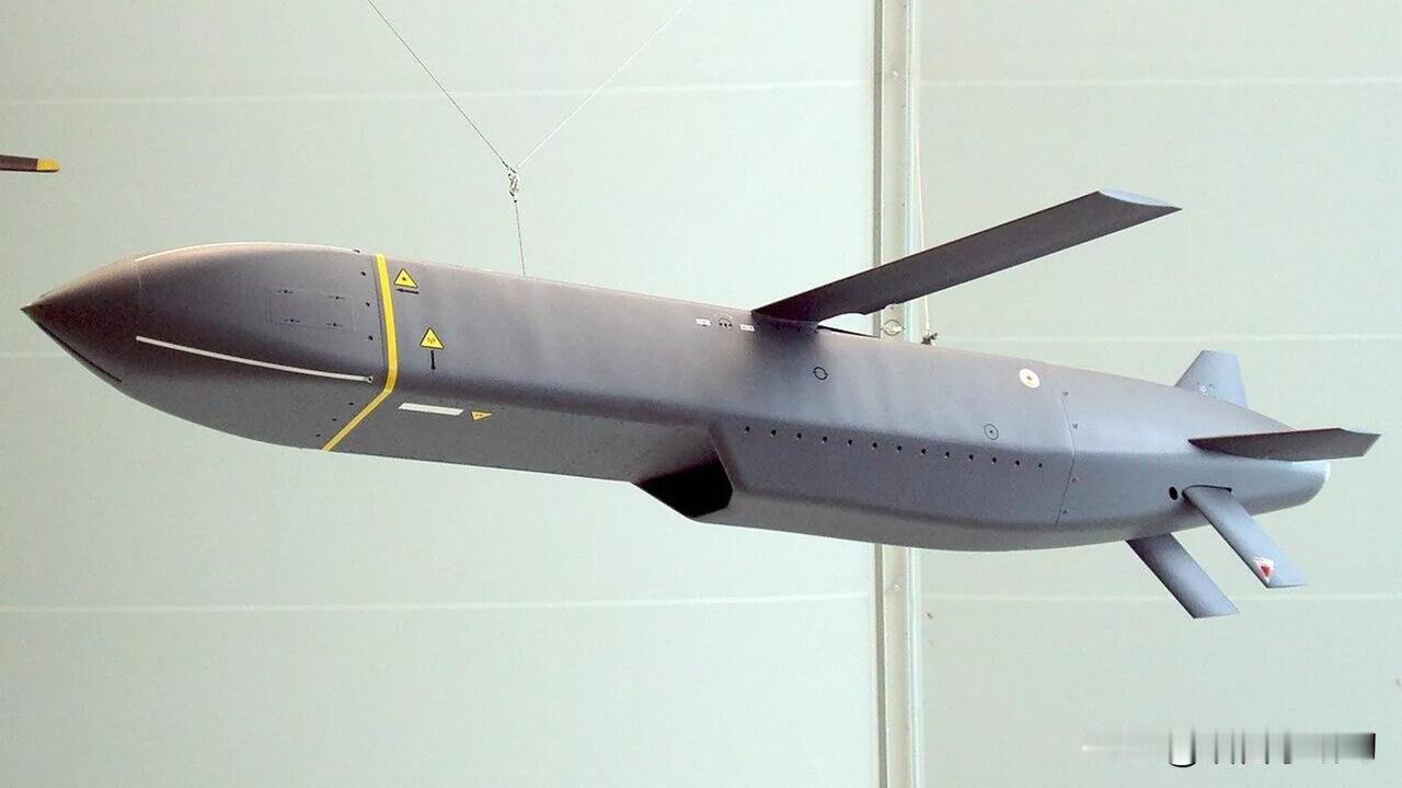 媒体：英国向基辅提供新批