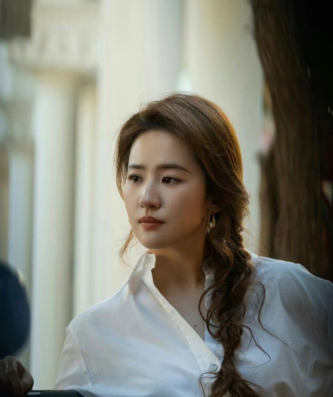 理想中父母！1.俩人都是企业退休，每个都有退休金！2.不吵架，性格开朗，偶