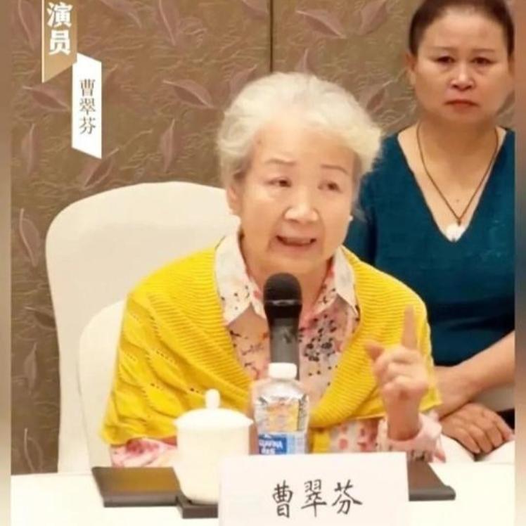 老了才懂，年轻时的潇洒全是伏笔年轻总觉得丁克太香，无牵无挂，说走就走，日子