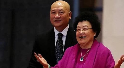 86版唐僧扮演者迟重瑞的妻子陈丽华逝世，大家更关心的是遗产分配的问题。毕竟这