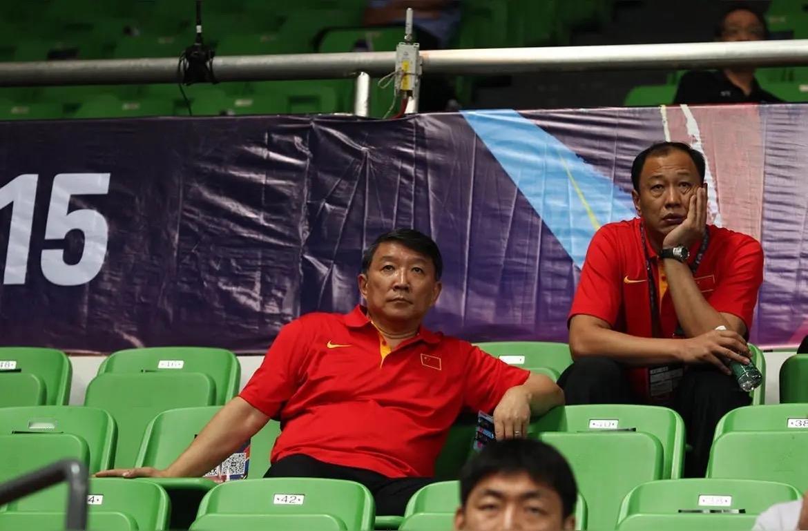 他应该早就预估到中国篮协领导层对这个结果不会有异议，只会表示接受！所谓表示接