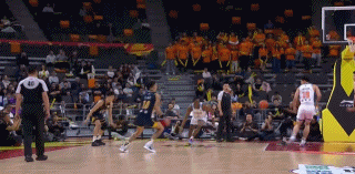 裁判给崔永熙违体，涉嫌无脑乱作为，拉人后保护不应该被苛责新疆没有一个像样的