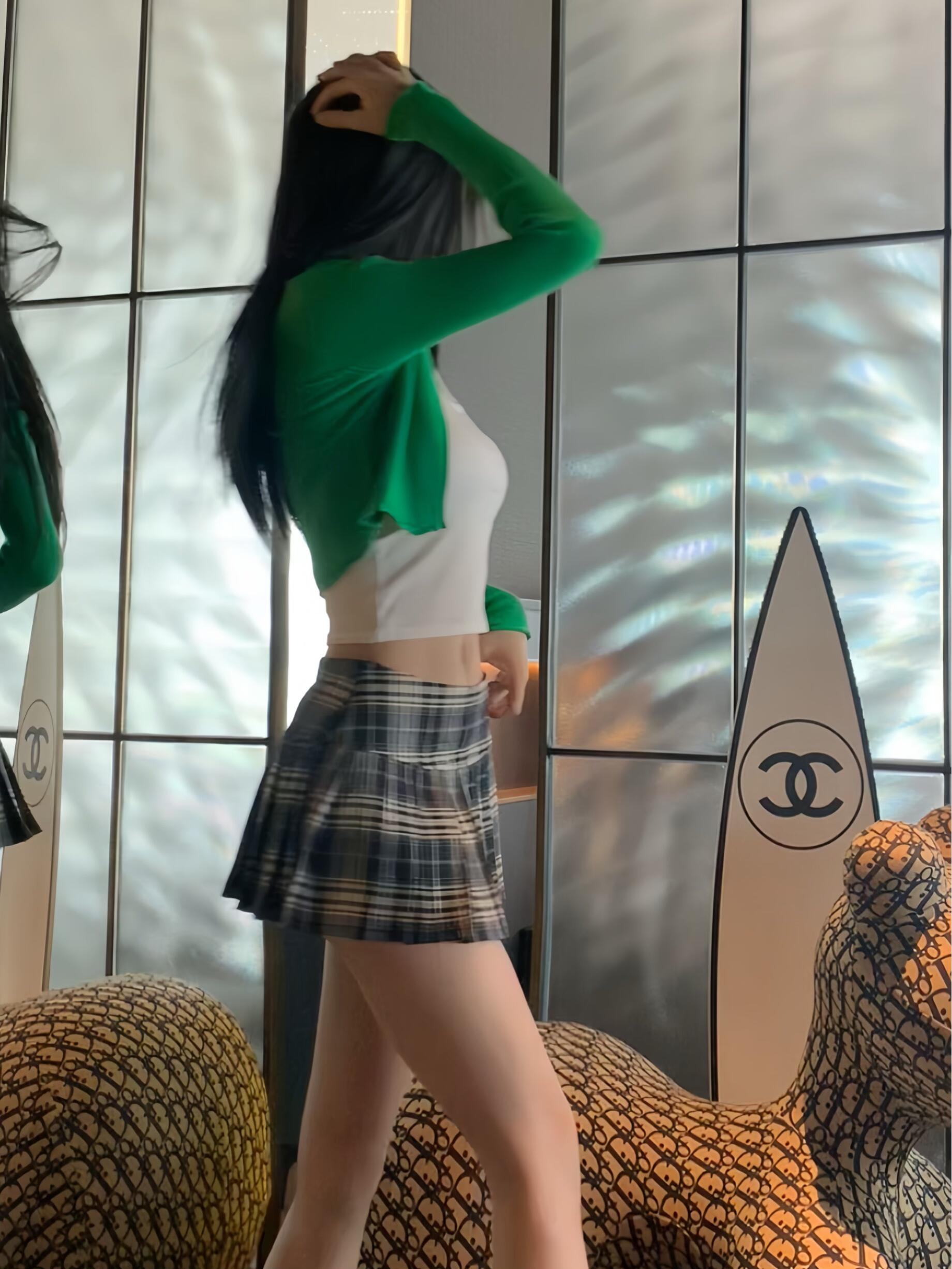 太漂亮了我也想让别人形容我的时候量词是“条”📕：荔枝枝