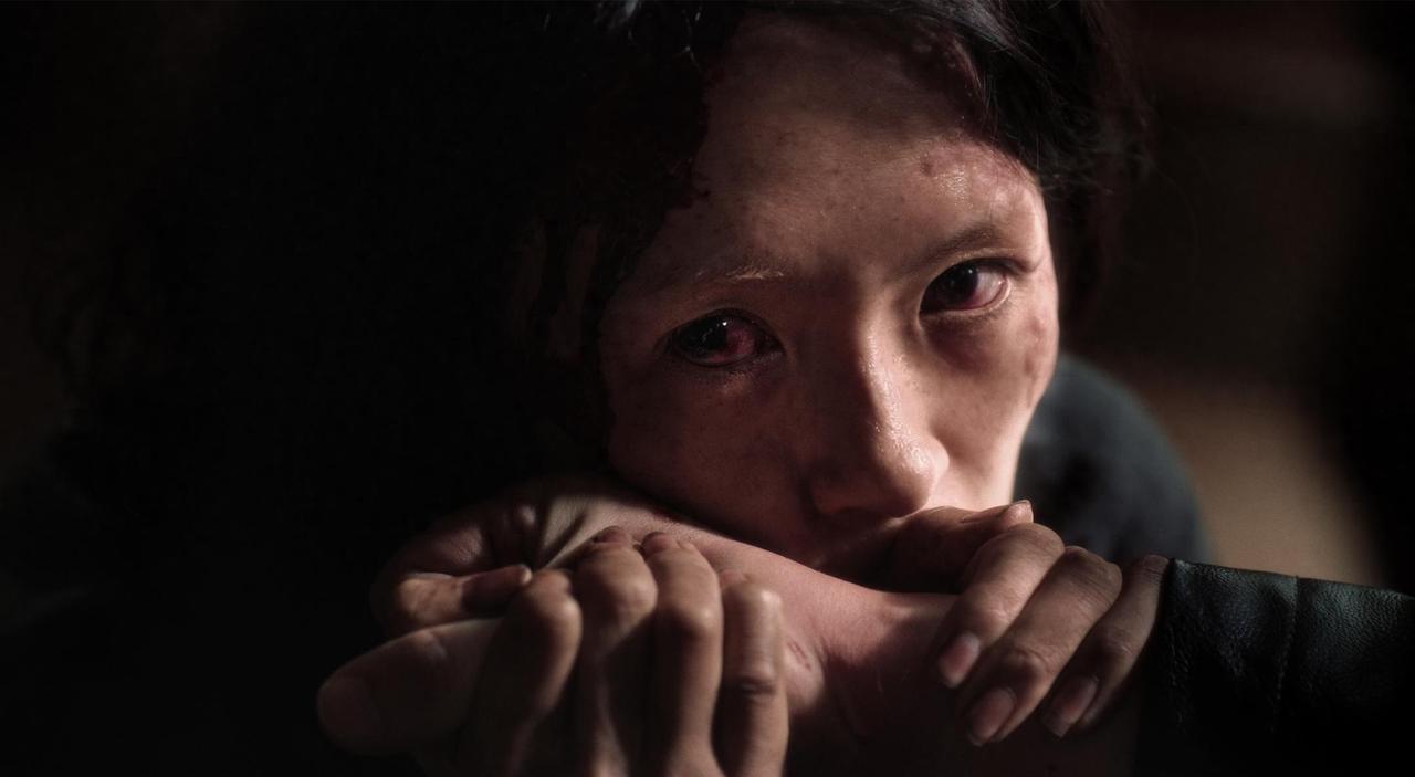 章子怡的酱园弄上映以后票房非常的低，很多人非常奇怪之前章子怡被称为大花之首，拿奖