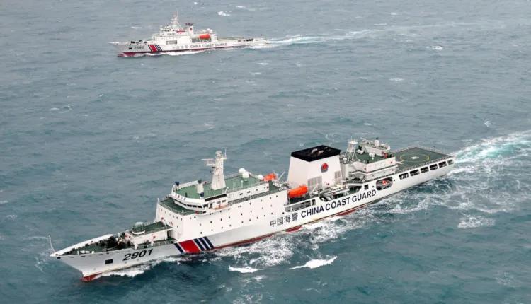 这回轮到中方亮出底牌！万吨级12000吨“海上巨兽”开进南海深海！接连数日，