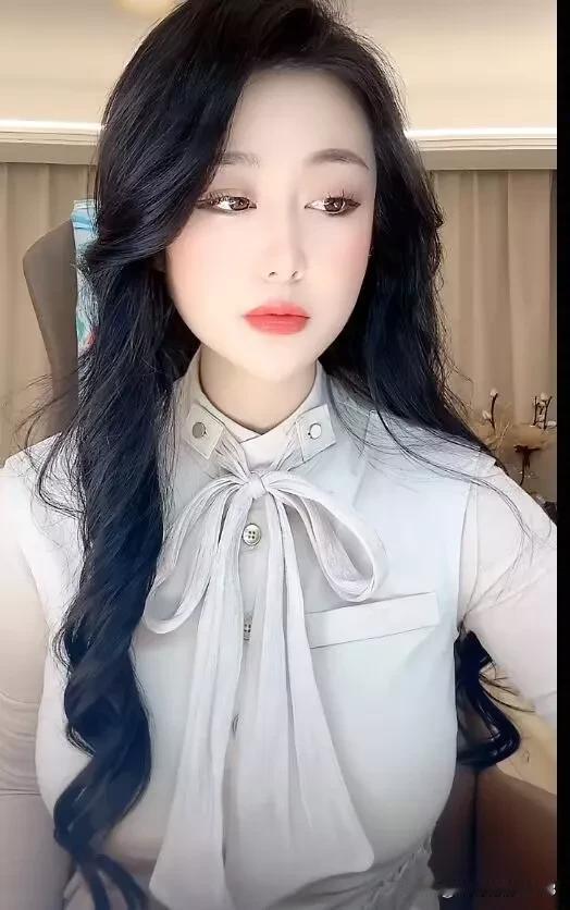 不再打扰你的女人当爱你的女人不再打扰你的时候，你永远不会知道，一个爱你的