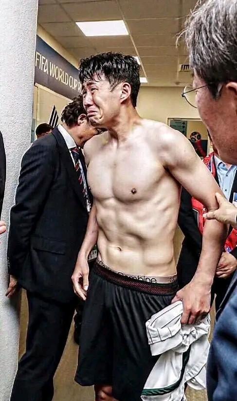 嘻嘻！屋漏又遭连绵雨，继厄瓜多尔赢德国、日本战平瑞典之后，澳大利亚又战平巴拉圭，