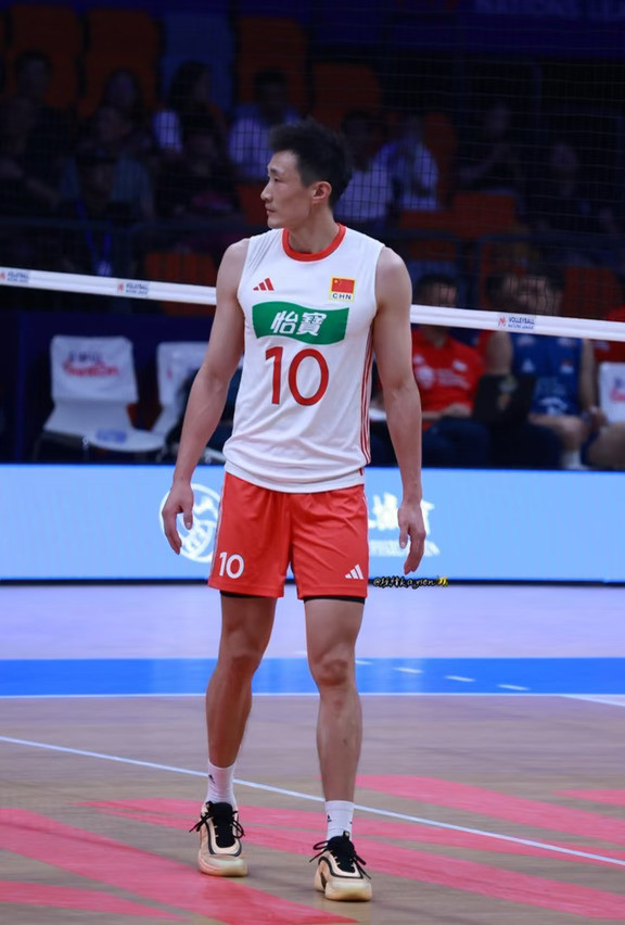 名将季道帅直呼男排外教本名：他看不上我