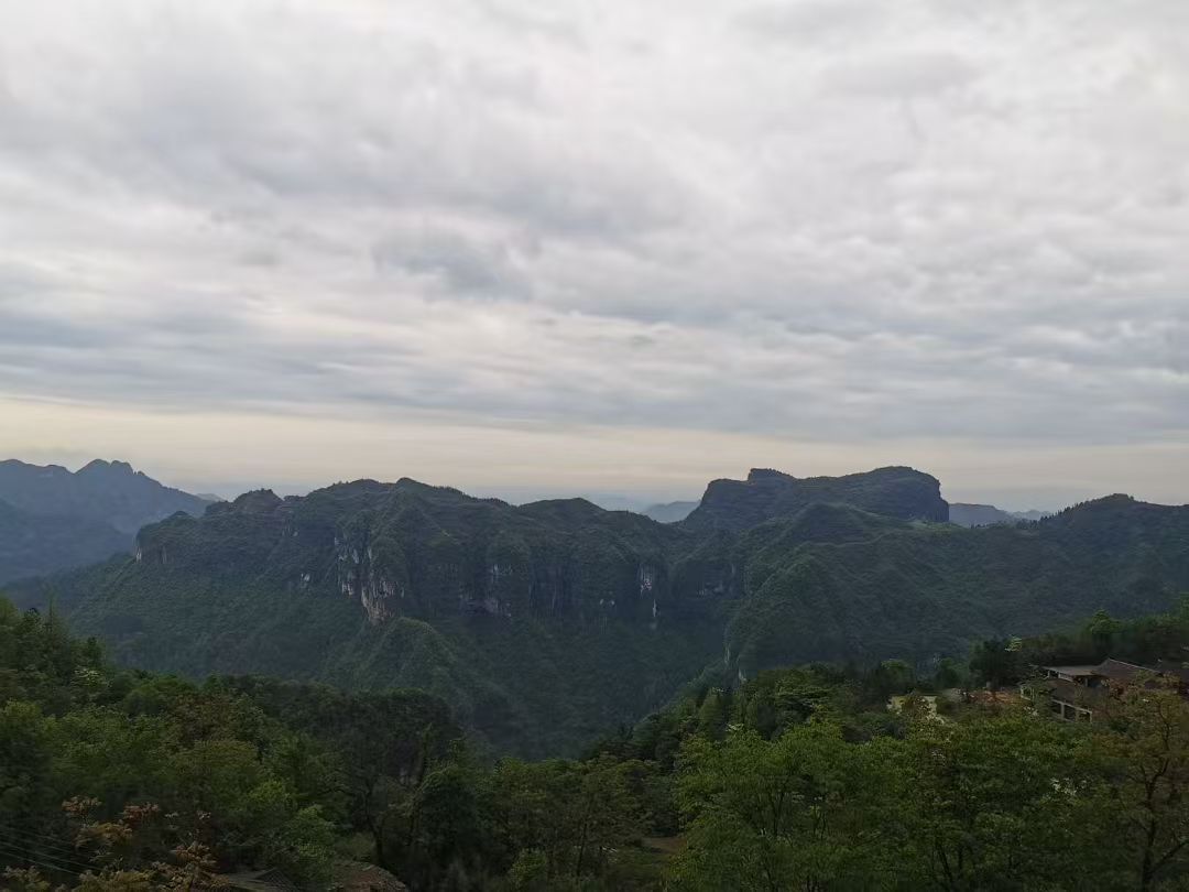 湖南湘西游，金龙苗寨美景攻略！