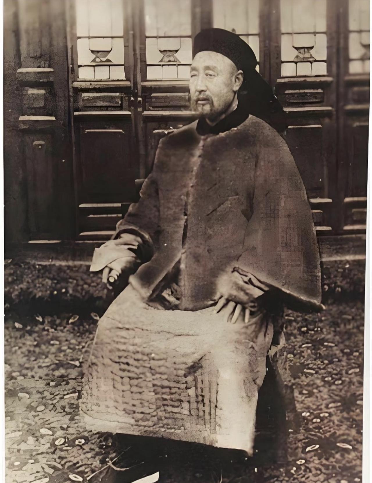 很多人熟悉甲午海战的邓世昌、丁汝昌，却少有人知道，甲午开战以来第一个战死的清军高
