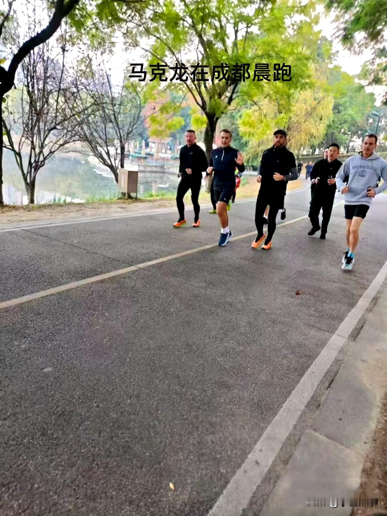 马克龙第四次访华太实在！订单、熊猫全安排，这波双向奔赴太圈粉。马克龙这趟