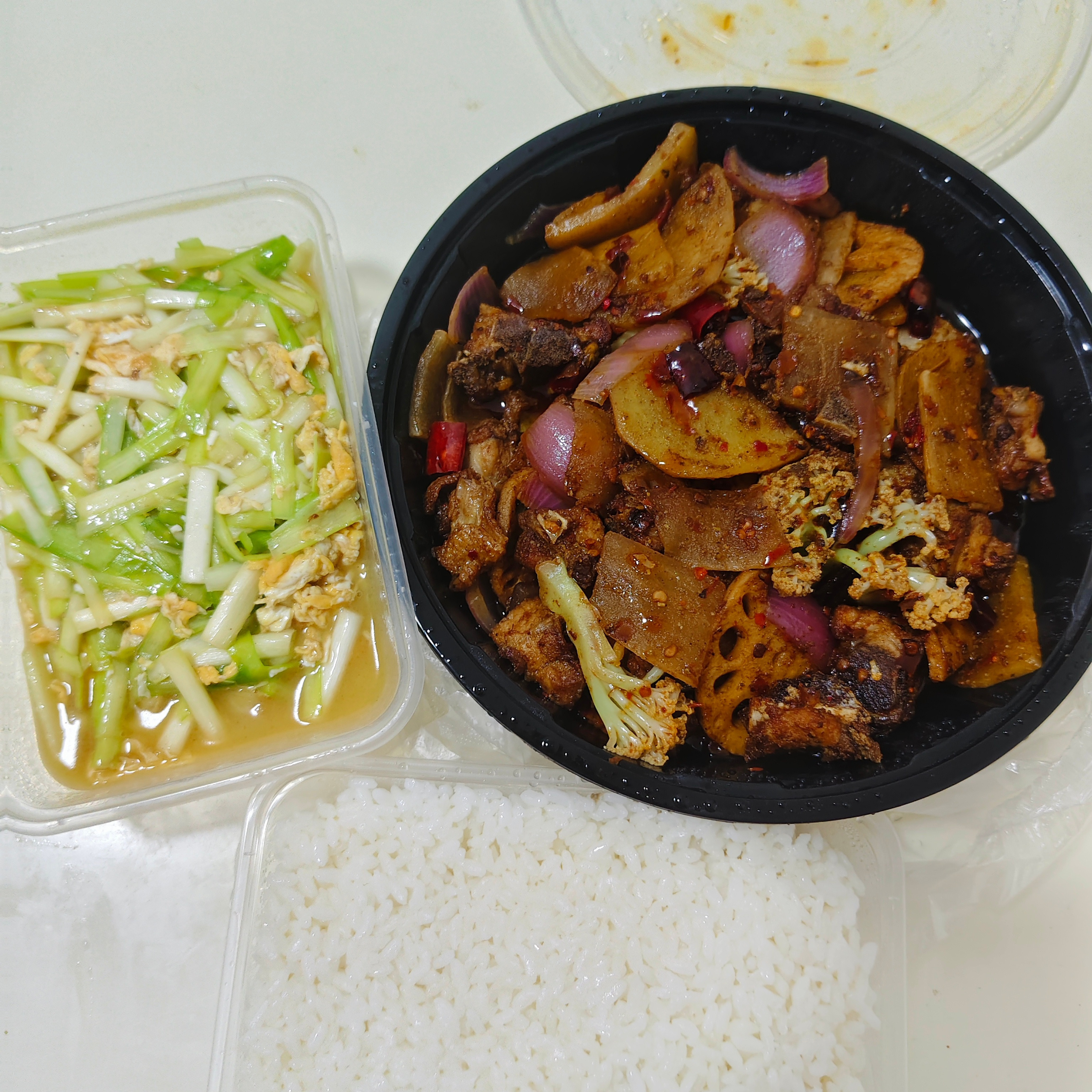 这是午饭还是晚饭？​​​