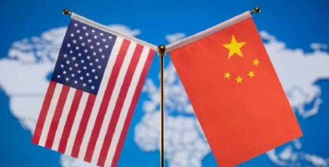 美国一直盯着中国手里的美债，期望中国能大量抛售，但中国并没有照他们预期行动。相反