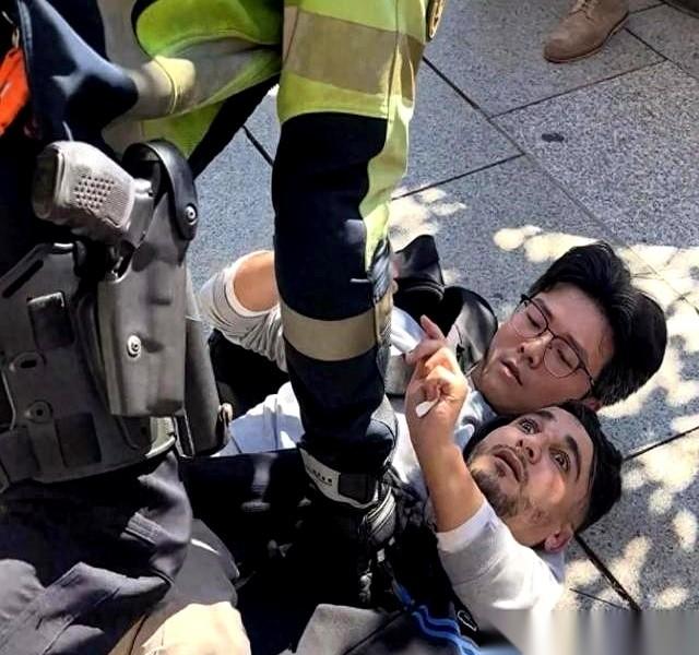 如果在欧洲街头的小偷圈子里真有个内部群，现在的群公告大概会被置顶一句保命口诀：“