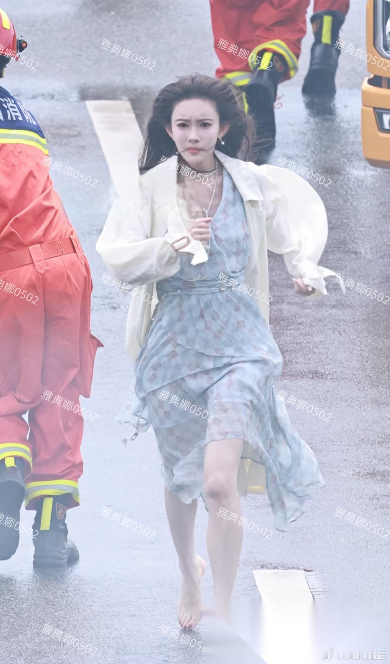 这是孟子义还是李多海？怎么感觉她又变样了？孟子义虽然个子高长得也很漂亮，属于明
