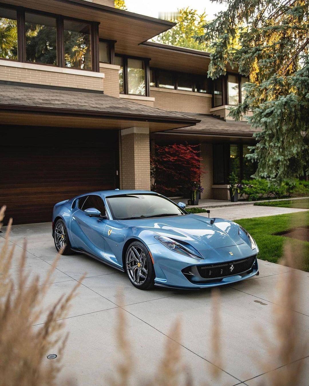法拉利812Superfast[爱心]​​​
