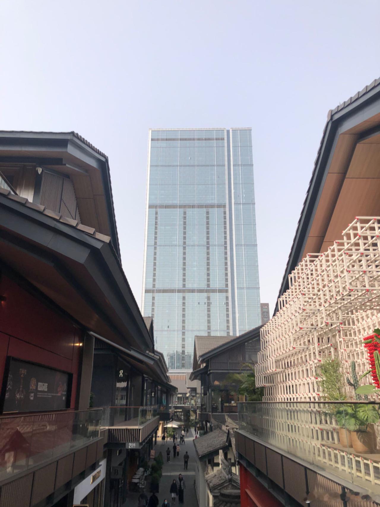 成都单价7万的绝版豪宅，太古里视角。