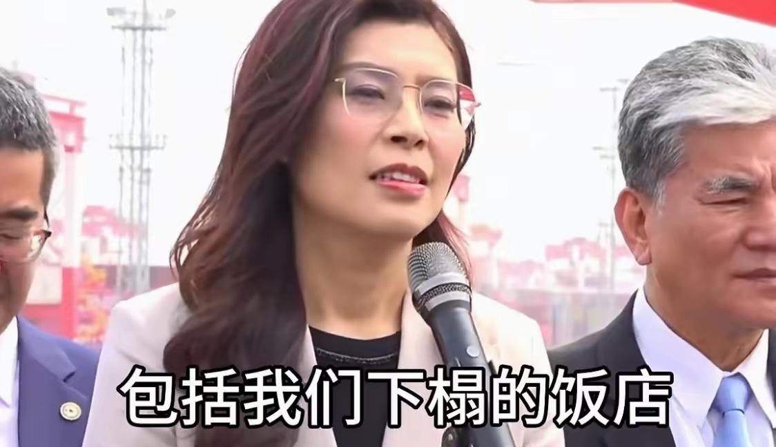 丽文今天直接称呼“毛主席”了。国民党主席郑丽文，在上海洋山港讲话时，很自然地