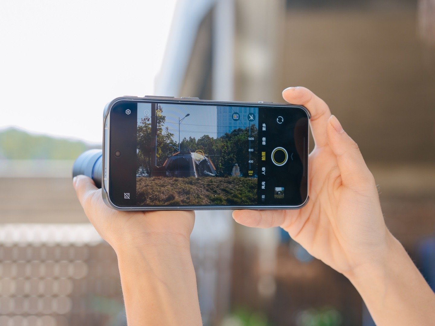 vivoX300的摄影套装也收到了，这次和Pro看齐！说实话，我觉得长焦增距镜