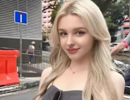 现在乌克兰可能并没有咱们想象的那么可怜，就拿乌克兰的生育率与经济举例子，只要俄乌