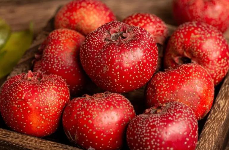 山楂是“天然散结丸”，巧搭一物，化瘀通滞，结节体质必备中医认为，结节、增生、肌