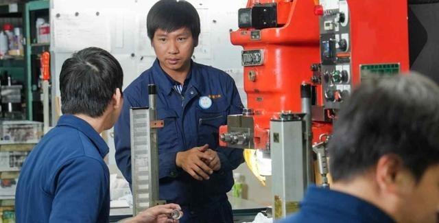 日本外籍劳突破250万，中方人数令人触目惊心，一旦被针对后果不堪设想日本厚生