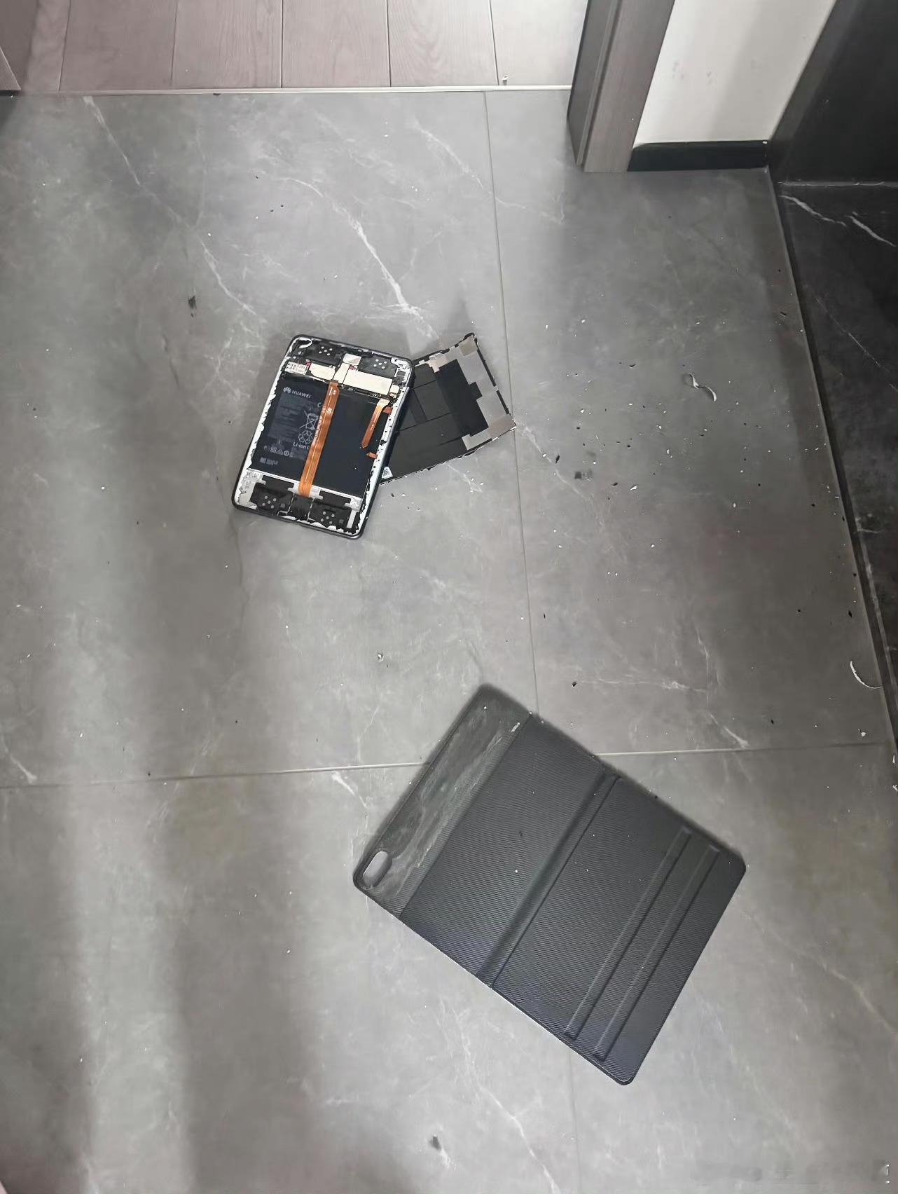 发现五年级女儿凌晨半夜玩了3-4个小时平板