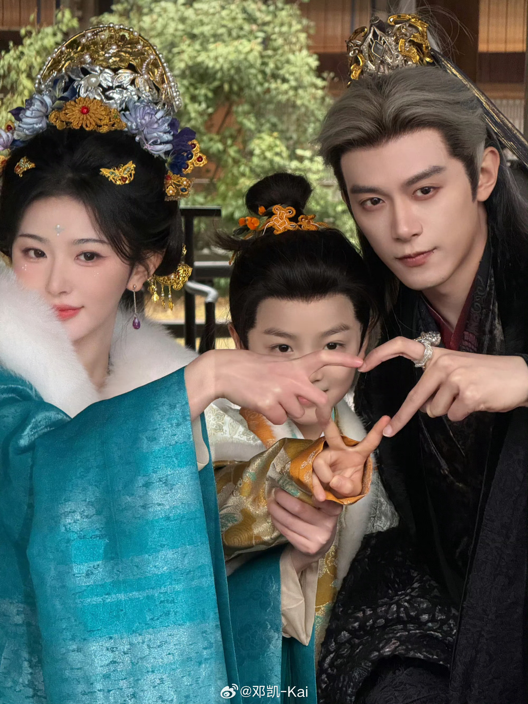 邓凯妈妈有那么帅吗这就是妈妈不知道儿子的帅气吗，对着这张脸我根本说不出一句重话