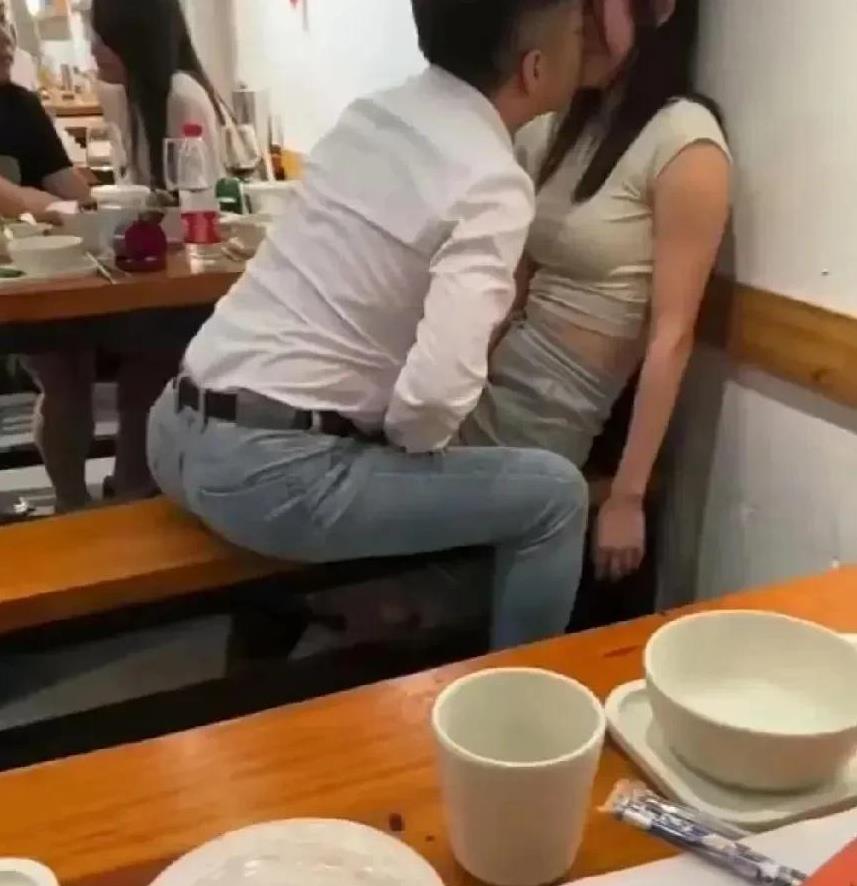 这就是人人都羡慕的爱情吧。