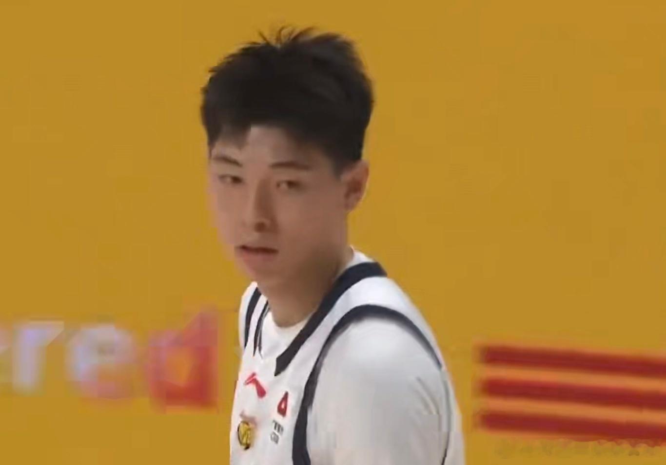 广东宏远94-102不敌北京男篮，季后赛首战遗憾落败CBA季后赛1/4决赛G1，