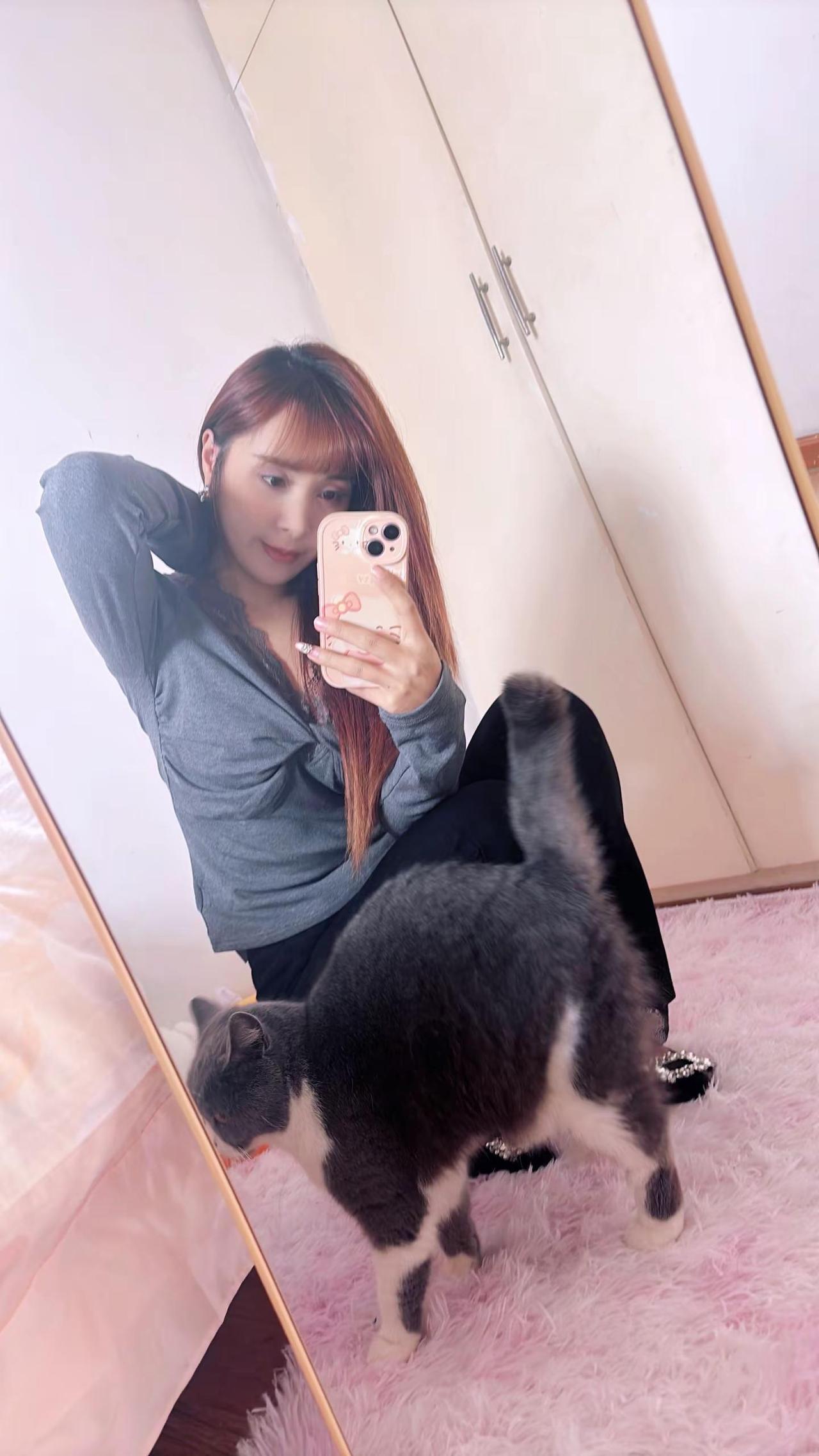 88年的🐉人到中年，终于顿悟了，有人帮衬是锦上添花，无人帮衬你就多吃点苦，那些