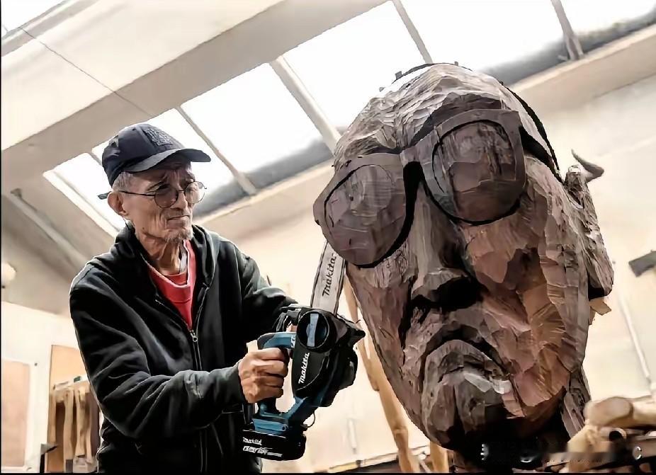 这回田大师可是真急眼了，连律师函都发出来了！当初把女英雄秋瑾捏成那副“鬼样子