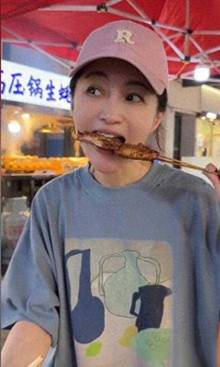  婚姻名存实亡，姚笛四处露面试图重回演艺圈姚笛与富豪丈夫婚姻亮红灯，关系名存实