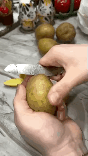 土豆：你这么削我，你妈妈知道吗？