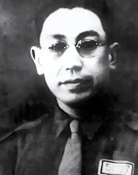 1981年，杜聿明重病，郭汝瑰前去探望：“你明知我是共产党，为什么不揭发我呢？”
