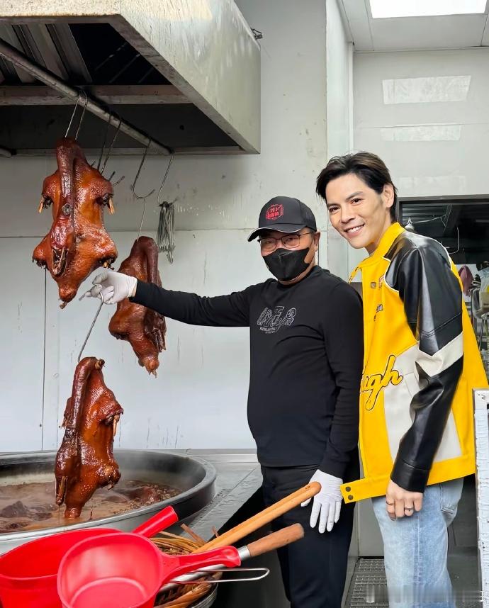 向佐线下长这样那...郭碧婷吃得很好了