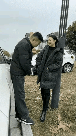 这世上有些搭配，外人看着离谱，细想又特别合理。豺狼配虎豹，一个够狠，一个够猛；寡
