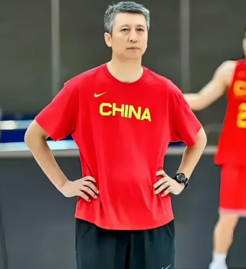 近日中国男篮主教练郭士强在亚洲杯后首次接受央媒采访。郭指导对男篮在亚洲杯上的表现