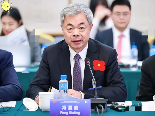 东北大学校长冯夏庭，今年61岁，学生遇难事件给他带来了很大压力。​估计这几天