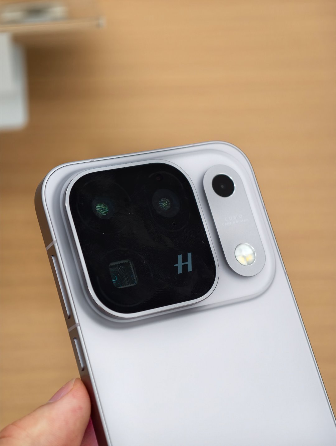 oppo的findx10promax线下也摸到啦​