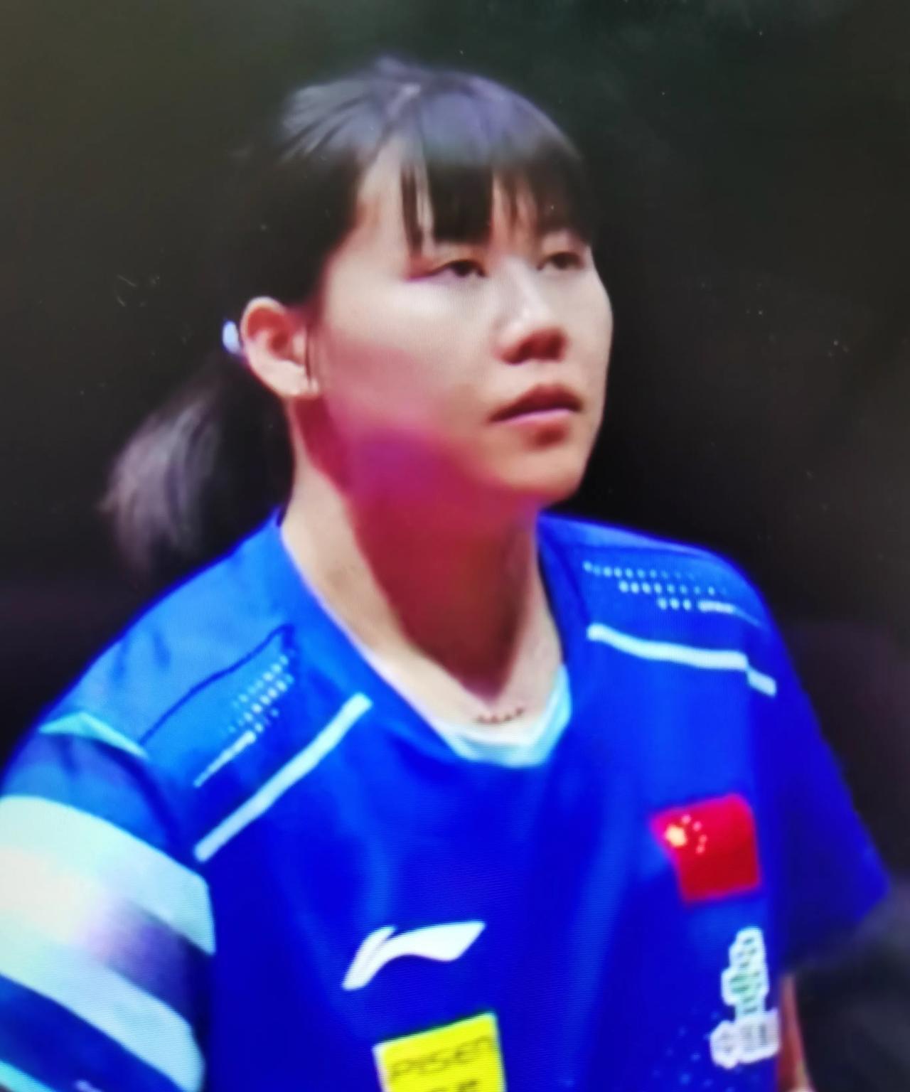 险胜小将！在今天下午刚刚结束的多哈世乒赛女单第三轮比赛中，27岁世界排名第三的中