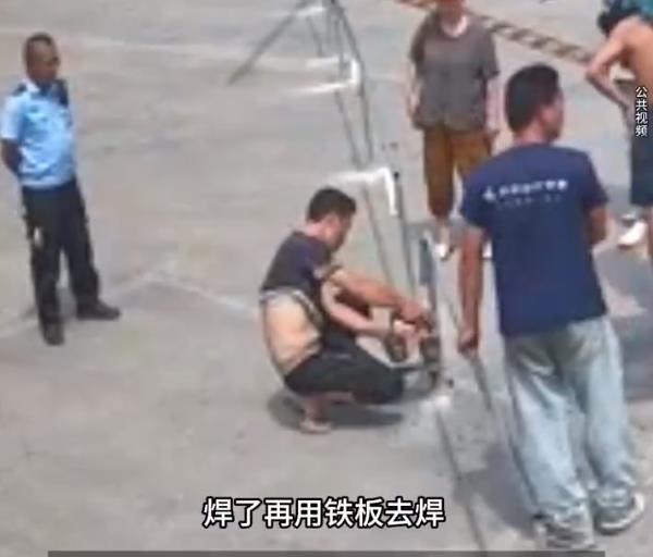 福建福州，一座加油站，手续齐全经营了三十年，却被部分村民屡次用焊枪封死加油站入口